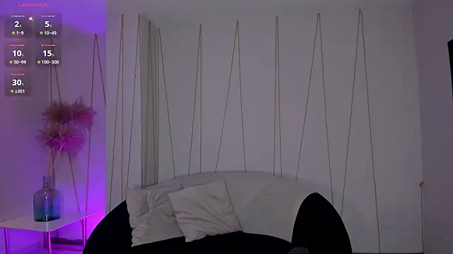 ValeriaRoldanX online show from May 25, 11:38 am