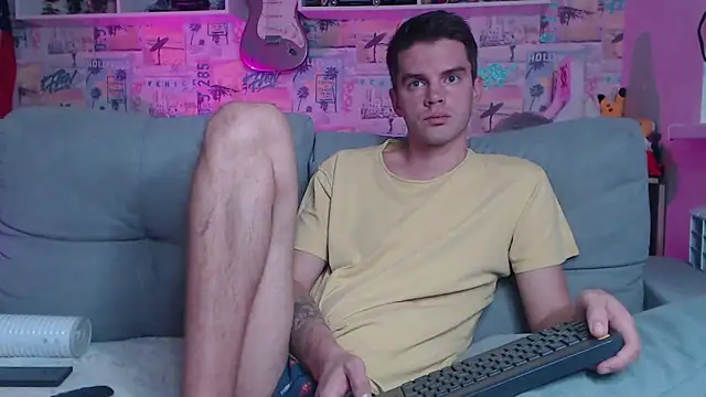 Snapshot of Mike_Burn chatting on December 5, 1:38 pm Mike Burn online show from December 5, 1:38 pm