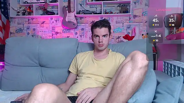 Snapshot of Mike_Burn chatting on December 9, 2:17 pm Mike Burn online show from December 9, 2:17 pm