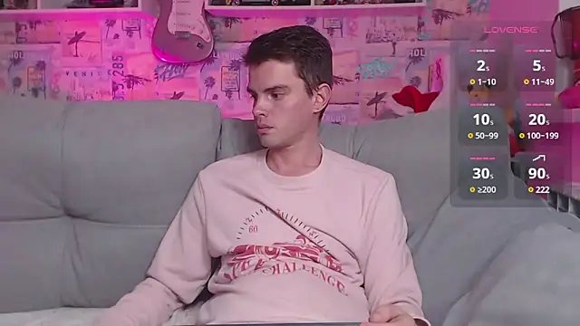 Snapshot of Mike_Burn chatting on December 24, 11:49 am Mike Burn online show from December 24, 11:49 am