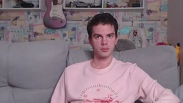 Snapshot of Mike_Burn chatting on February 11, 11:32 am Mike Burn online show from February 11, 11:32 am