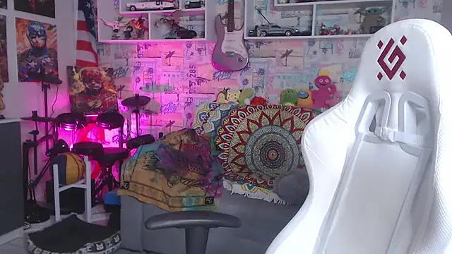 Snapshot of Mike_Burn chatting on March 2, 2:10 pm Mike Burn online show from March 2, 2:10 pm