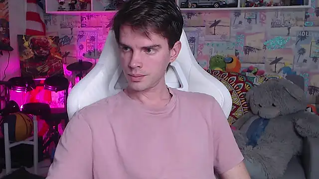 Snapshot of Mike_Burn chatting on March 3, 11:22 am Mike Burn online show from March 3, 11:22 am