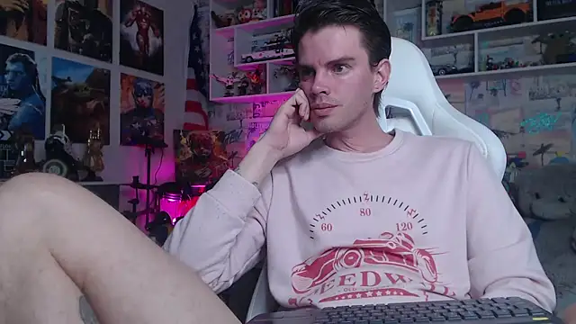 Snapshot of Mike_Burn chatting on March 19, 11:28 am Mike Burn online show from March 19, 11:28 am