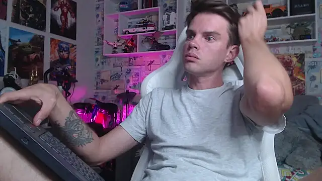 Snapshot of Mike_Burn chatting on September 14, 4:17 pm Mike Burn online show from September 14, 4:17 pm