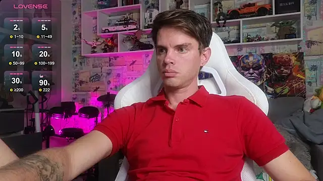 Snapshot of Mike_Burn chatting on October 4, 12:14 pm Mike Burn online show from October 4, 12:14 pm