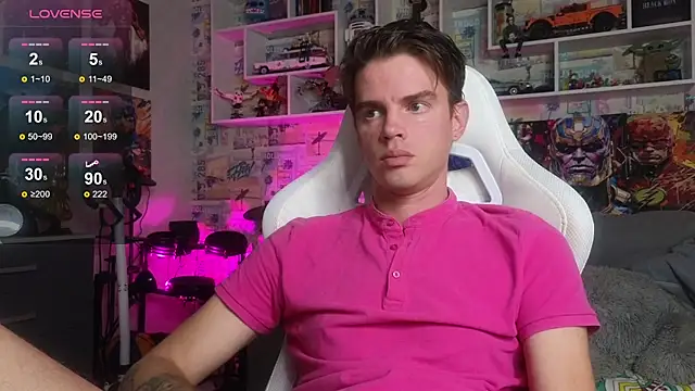 Snapshot of Mike_Burn chatting on October 7, 12:13 pm Mike Burn online show from October 7, 12:13 pm