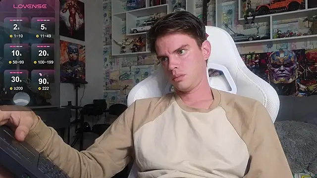 Snapshot of Mike_Burn chatting on October 11, 12:47 pm Mike Burn online show from October 11, 12:47 pm