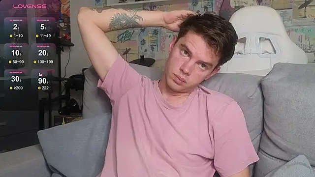 Snapshot of Mike_Burn chatting on November 22, 11:42 am Mike Burn online show from November 22, 11:42 am