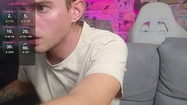 Snapshot of Mike_Burn chatting on November 27, 1:13 pm Mike Burn online show from November 27, 1:13 pm