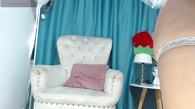 salome Queenx online show from December 12, 12:44 pm