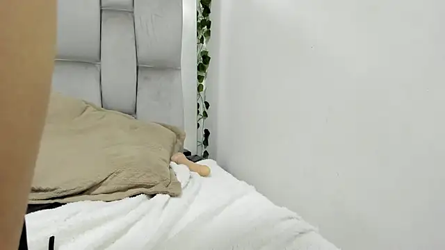 salome Queenx online show from January 23, 3:32 pm