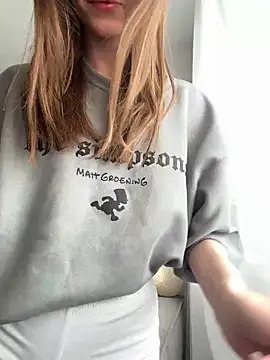 HellPeach online show from March 5, 12:22 pm