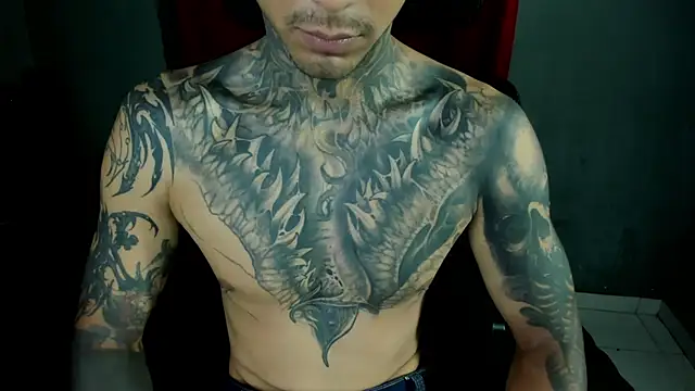 Travistanner 28 online show from March 31, 5:13 pm