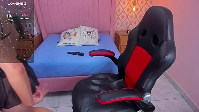 alysonJackson online show from January 13, 7:10 pm