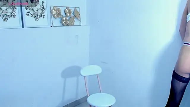 Snapshot of FRAN_DESS chatting on March 4, 1:55 am FRAN DESS online show from March 4, 1:55 am