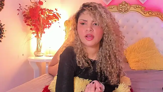 Snapshot of ScarlettDuran chatting on March 11, 10:42 pm ScarlettDuran online show from March 11, 10:42 pm