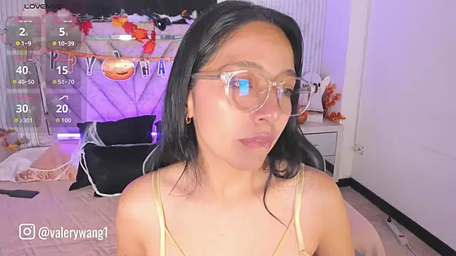 Valery wang online show from October 21, 11:44 am