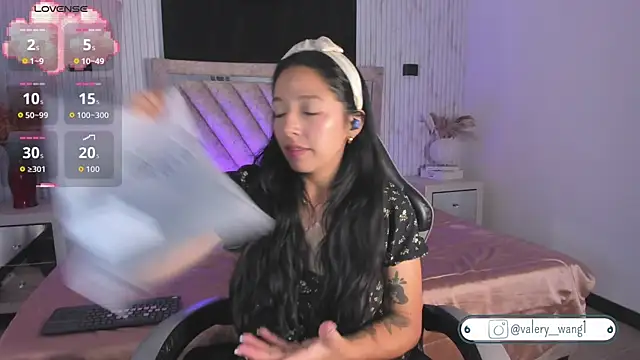 Valery wang online show from November 6, 11:44 am