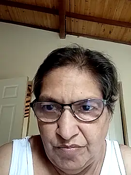 florecita69 online show from March 20, 3:47 pm