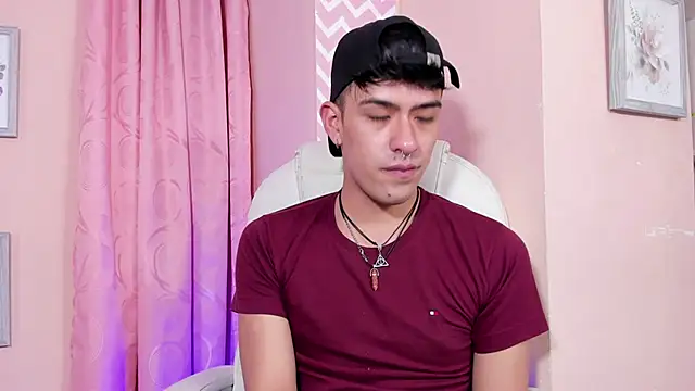 Snapshot of Ryan_Clark_ chatting on January 9, 8:01 pm Ryan Clark online show from January 9, 8:01 pm