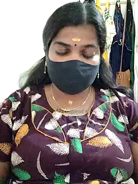 Snapshot of sulekha-mallu chatting on December 15, 7:31 pm sulekha-mallu online show from December 15, 7:31 pm