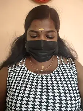 Snapshot of sulekha-mallu chatting on December 3, 4:31 am sulekha-mallu online show from December 3, 4:31 am