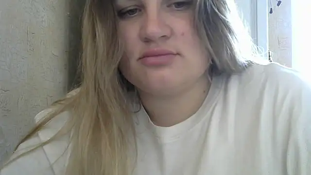 Snapshot of Honeydew-Waves chatting on November 14, 6:23 am Honeydew-Waves online show from November 14, 6:23 am