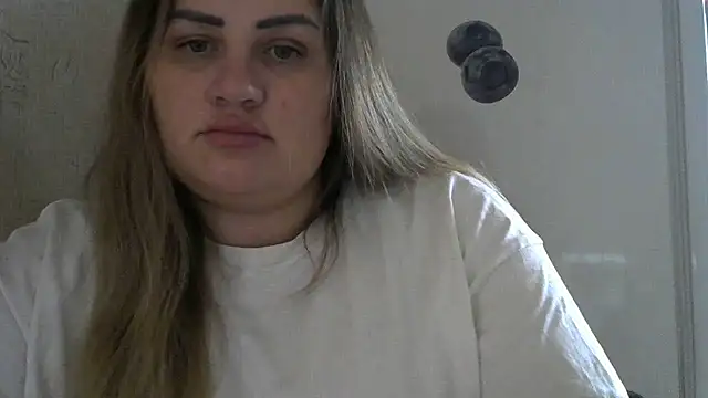 Snapshot of Honeydew-Waves chatting on November 20, 6:46 am Honeydew-Waves online show from November 20, 6:46 am