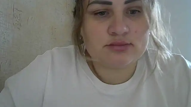 Snapshot of Honeydew-Waves chatting on November 26, 6:58 am Honeydew-Waves online show from November 26, 6:58 am