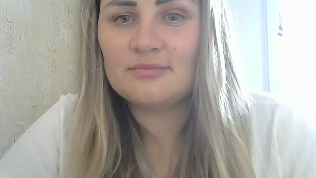 Snapshot of Honeydew-Waves chatting on July 26, 10:44 am Honeydew-Waves online show from July 26, 10:44 am