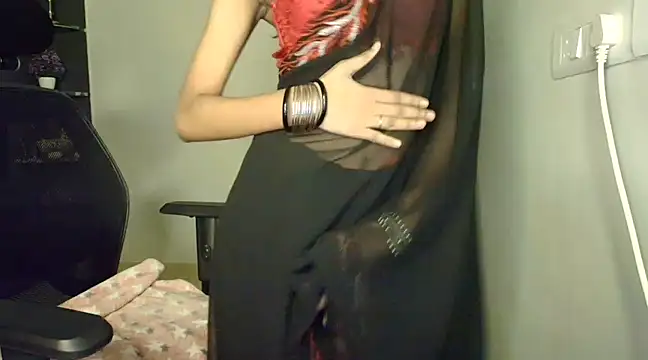 Snapshot of CUTE_princess_143 chatting on January 6, 11:09 pm CUTE princess 143 online show from January 6, 11:09 pm