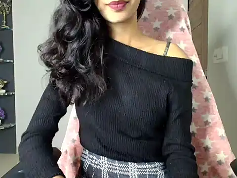 Snapshot of CUTE_princess_143 chatting on January 10, 6:17 pm CUTE princess 143 online show from January 10, 6:17 pm