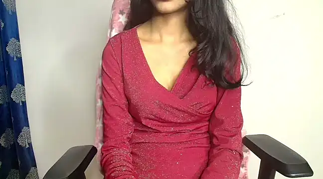 Snapshot of CUTE_princess_143 chatting on February 15, 11:14 pm CUTE princess 143 online show from February 15, 11:14 pm