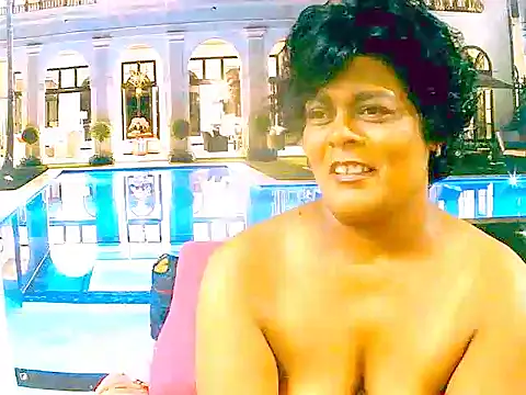 Snapshot of indianCherryPie chatting on February 13, 11:50 am indianCherryPie online show from February 13, 11:50 am