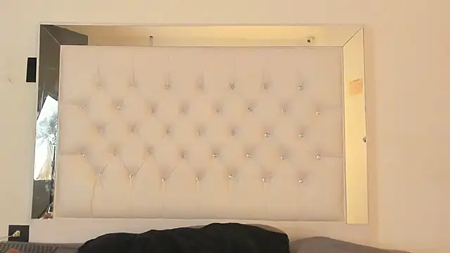 brendamaz online show from December 17, 11:27 am