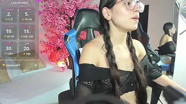 Snapshot of angelica_dymond chatting on December 10, 10:05 pm angelica dymond online show from December 10, 10:05 pm