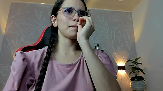 Snapshot of angelica_dymond chatting on February 4, 5:23 pm angelica dymond online show from February 4, 5:23 pm