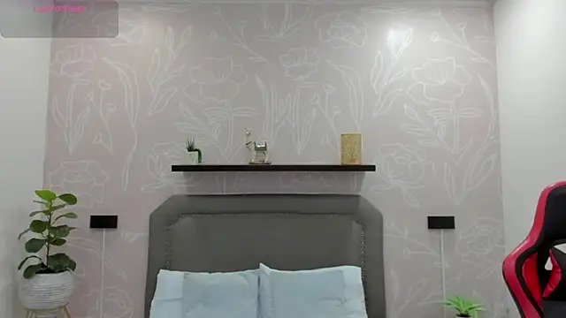 Snapshot of angelica_dymond chatting on February 20, 12:04 pm angelica dymond online show from February 20, 12:04 pm