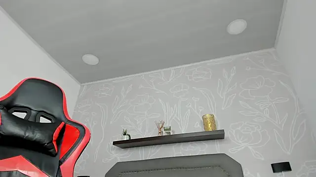 Snapshot of angelica_dymond chatting on March 19, 12:23 pm angelica dymond online show from March 19, 12:23 pm