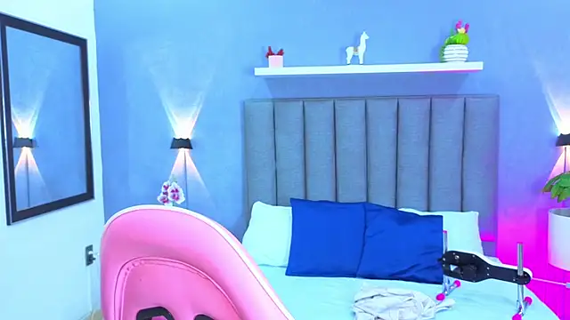 Snapshot of angelica_dymond chatting on October 7, 12:13 pm angelica dymond online show from October 7, 12:13 pm