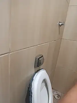 Snapshot of 1995eduardo chatting on January 31, 3:33 pm 1995eduardo online show from January 31, 3:33 pm