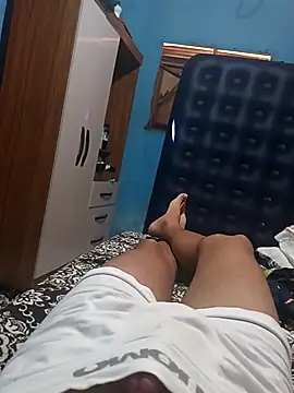 Snapshot of 1995eduardo chatting on February 5, 1:44 pm 1995eduardo online show from February 5, 1:44 pm