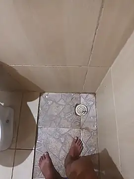 Snapshot of 1995eduardo chatting on February 16, 6:43 pm 1995eduardo online show from February 16, 6:43 pm