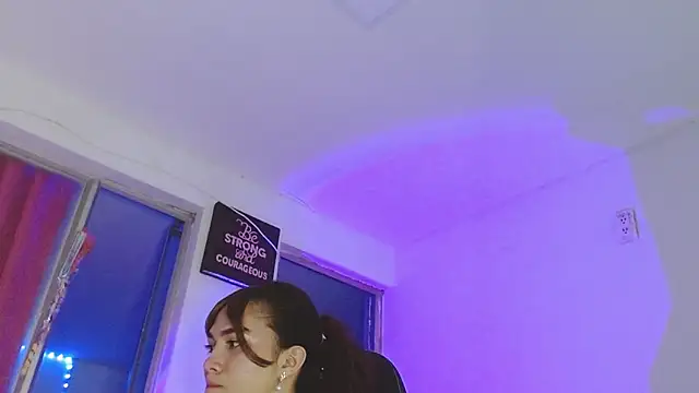 giuliana andrade online show from April 21, 1:42 am