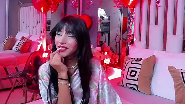 Kitty Eliffe online show from February 14, 8:05 pm