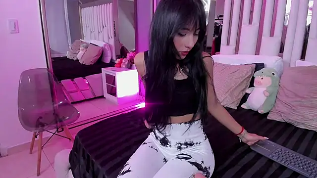 Kitty Eliffe online show from March 12, 7:38 pm