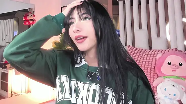 Snapshot of Kitty_Eliffe chatting on February 4, 11:31 pm Kitty Eliffe online show from February 4, 11:31 pm