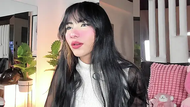 Snapshot of Kitty_Eliffe chatting on May 5, 10:18 pm Kitty Eliffe online show from May 5, 10:18 pm