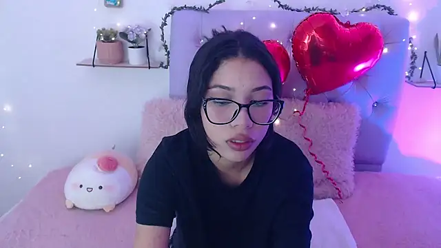 AmberJeong online show from February 6, 9:28 pm